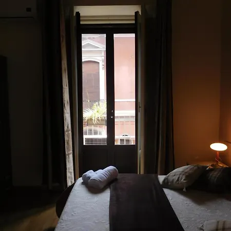 Papali Oda ve Kahvaltı 4*