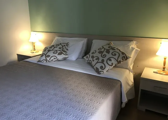 Papali Nocleg ze śniadaniem 3*